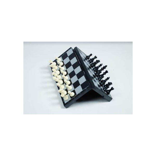 Jeu D'échecs En Bois Laqué Noir Magnétique - Format Voyage Avec étui - Occasion