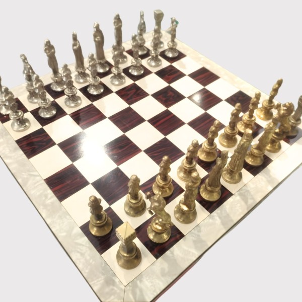 Ensemble d’échecs artisanal en métal et bois de palissandre