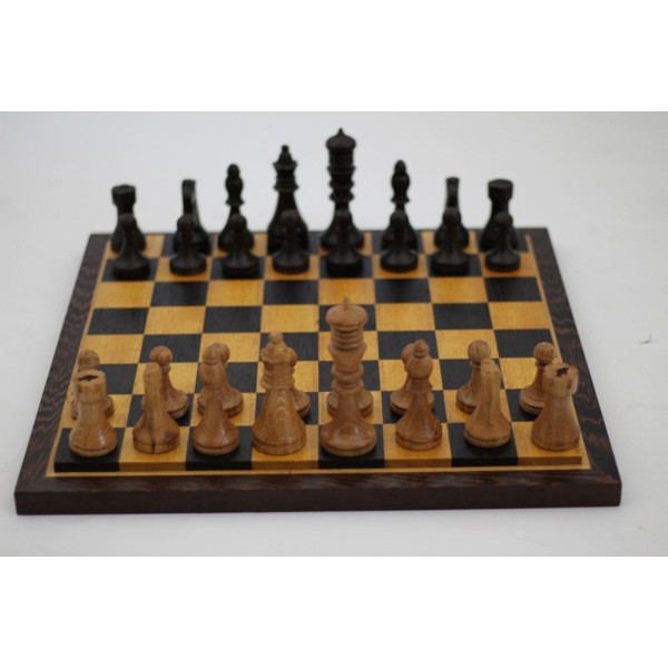 Échiquier en bois de padouk et wengé