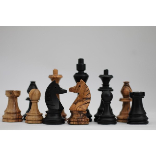 Pièces d’échecs en bois d’olivier style classique