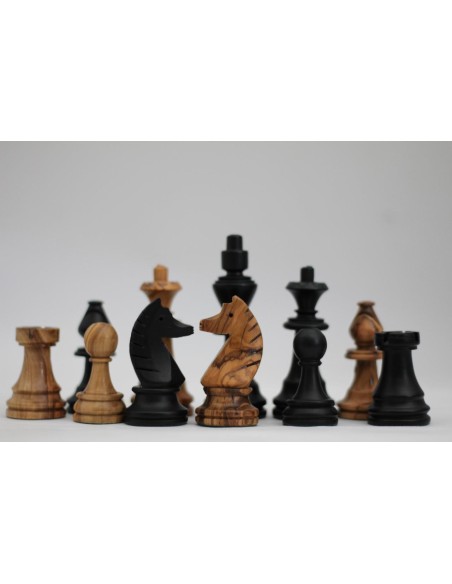Pièces d’échecs en bois d’olivier style classique