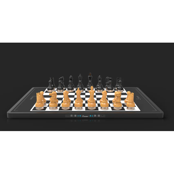 Chessnut Move - Échiquier robotisé avancé avec pièces en bois