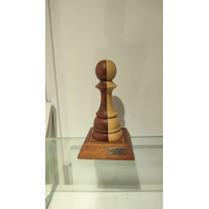 Trophées d’échecs en bois – taille standard 2