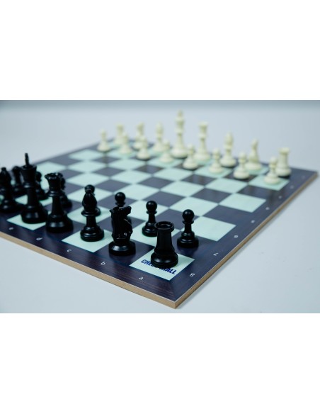 Pack échiquier MDF + pièces d'échecs en plastique DGT Pack échiquier MDF + pièces d'échecs en plastique DGT