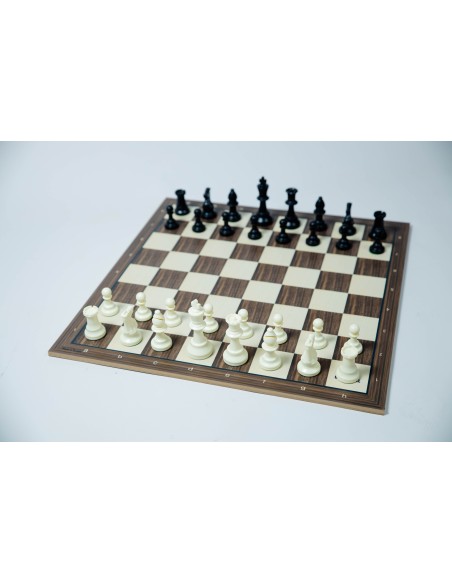 Pack échiquier MDF + pièces d'échecs en plastique DGT Pack échiquier MDF + pièces d'échecs en plastique DGT