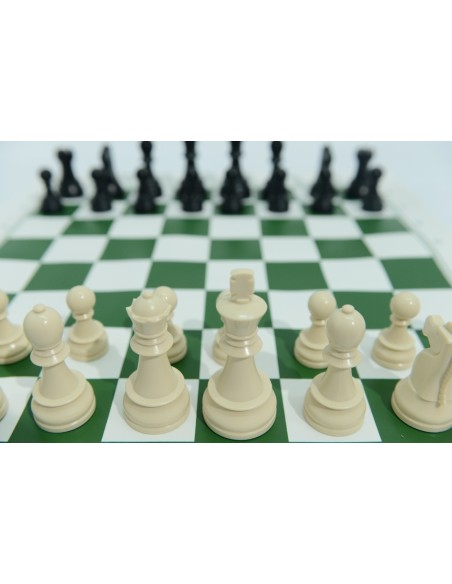 pack gold, échiquier vinyle couleur bleu ou vert ou marron taille 5.5 + pièces en plastique DGT 95mm