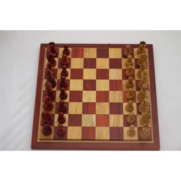 Ensemble d échecs en bois dur  Padouk + movingui