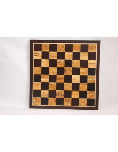 Échiquier en bois d’olivier
