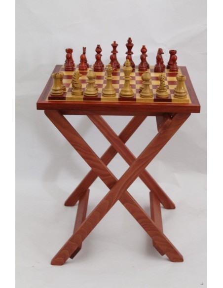 Ensemble d’échecs en bois Padouk et Movingui avec table pliante